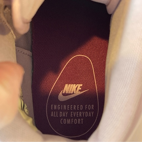 Nike Women's Air Force 1 High Jester 'Violet Mist', released in 2018 Size 8.5 - Picture 8 of 10